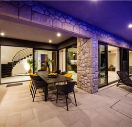 5-Bedroom Luxury Sea-View Villa with Infinity Pool near Dubrovnik – Sleeps 10